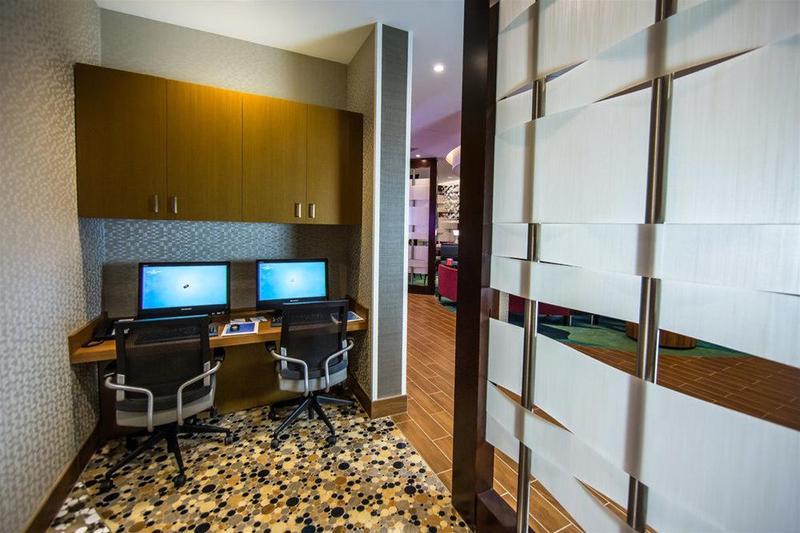 Springhill Suites Lumberton Bagian luar foto